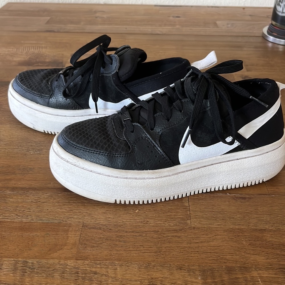 Nike Court Vision Alta